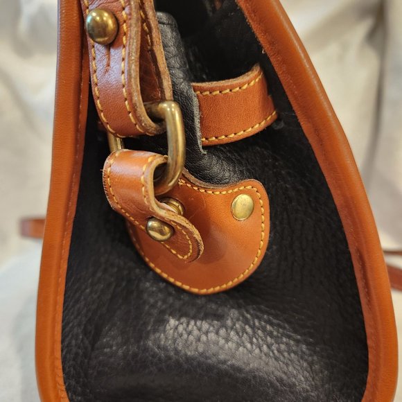 Dooney and Bourke Vintage Handbag - Picture 5 of 6